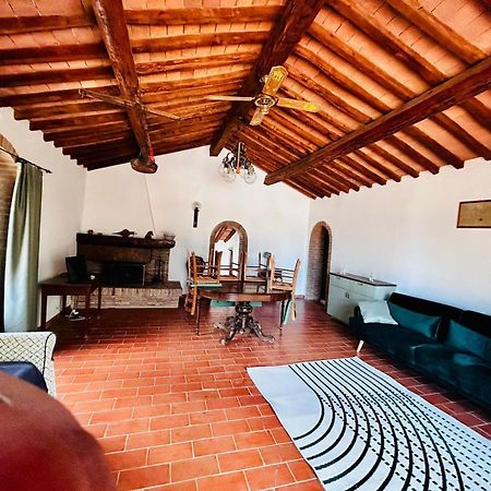 Agriturismo La Fontanella & Glamping 수베레토 외부 사진
