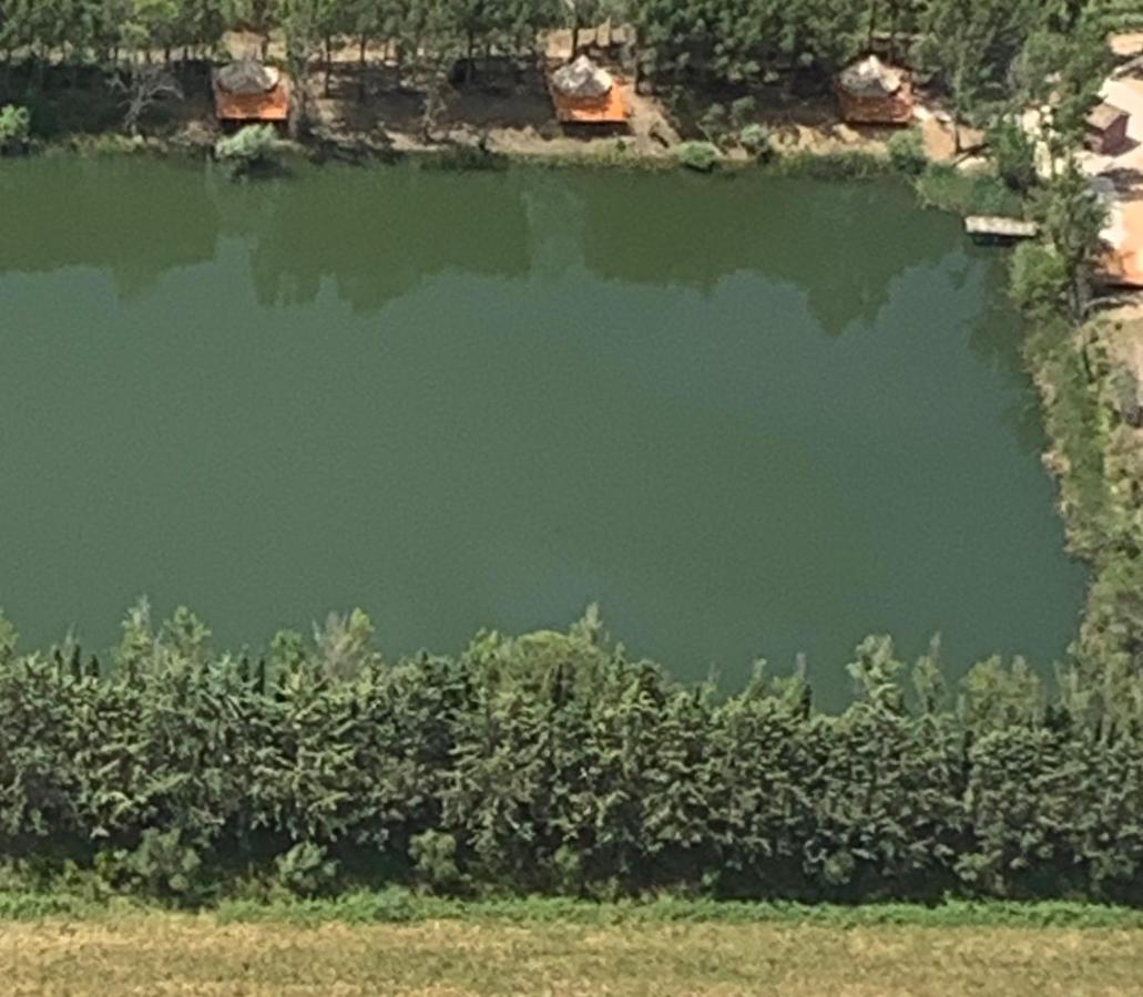Agriturismo La Fontanella & Glamping 수베레토 외부 사진