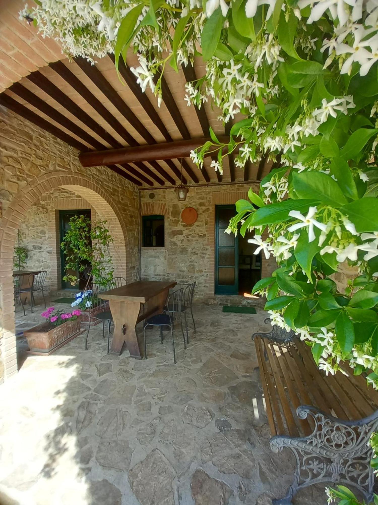 Agriturismo La Fontanella & Glamping 수베레토 외부 사진